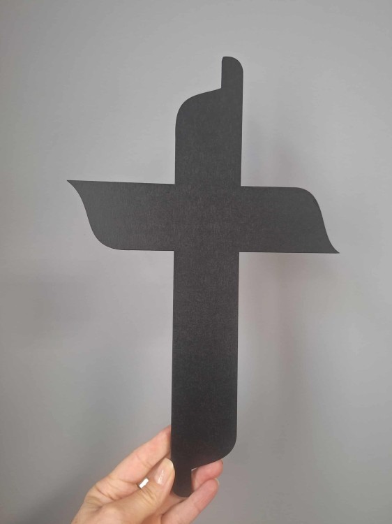 dekoracja  na ścianę krzyż